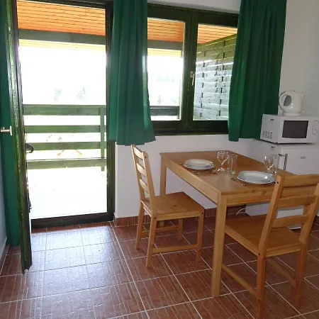 Kisrejtek Apartmanhaz Lispeszentadorján